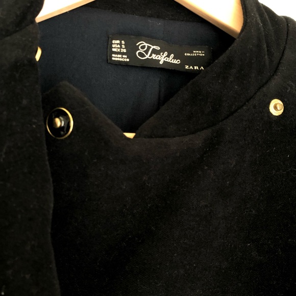 Black Jacket - Picture 3 of 7